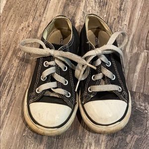 Converse play toddler size 9